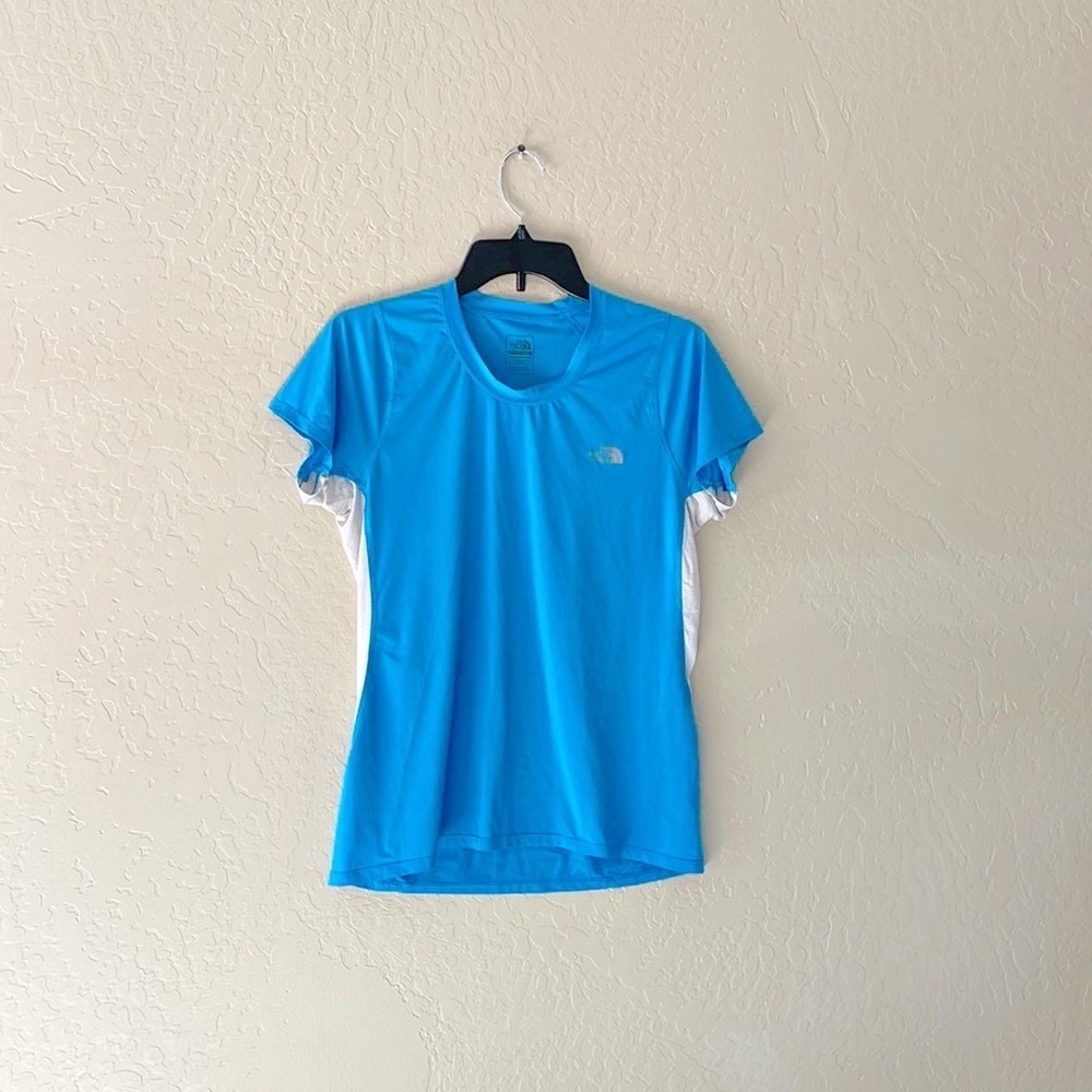 🌿Final Sale The North Face‎ Blue Flight Series Vapor Wick Shirt